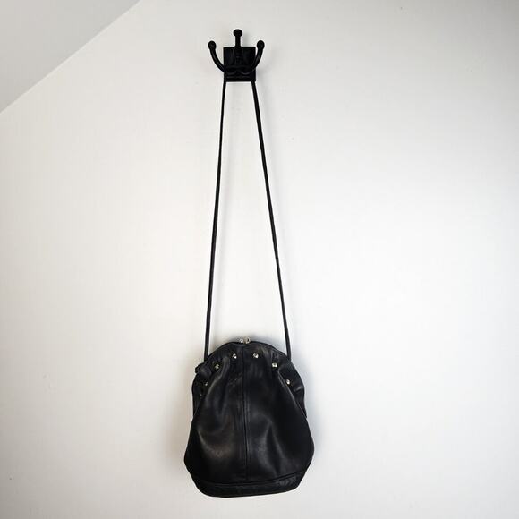 Ande Black Leather Clamshell Crossbody Purse 90s Classic Unique Quiet Luxury - Picture 3 of 7